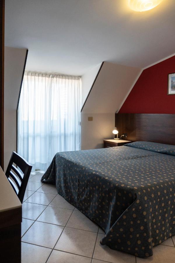 Hotel Mare Blu Francavilla Al Mare Extérieur photo